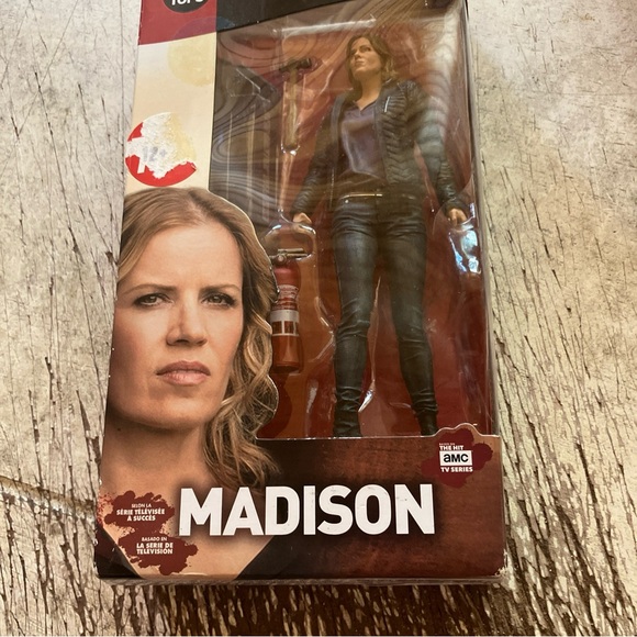 AMC fear the walking dead Madison - Picture 7 of 9